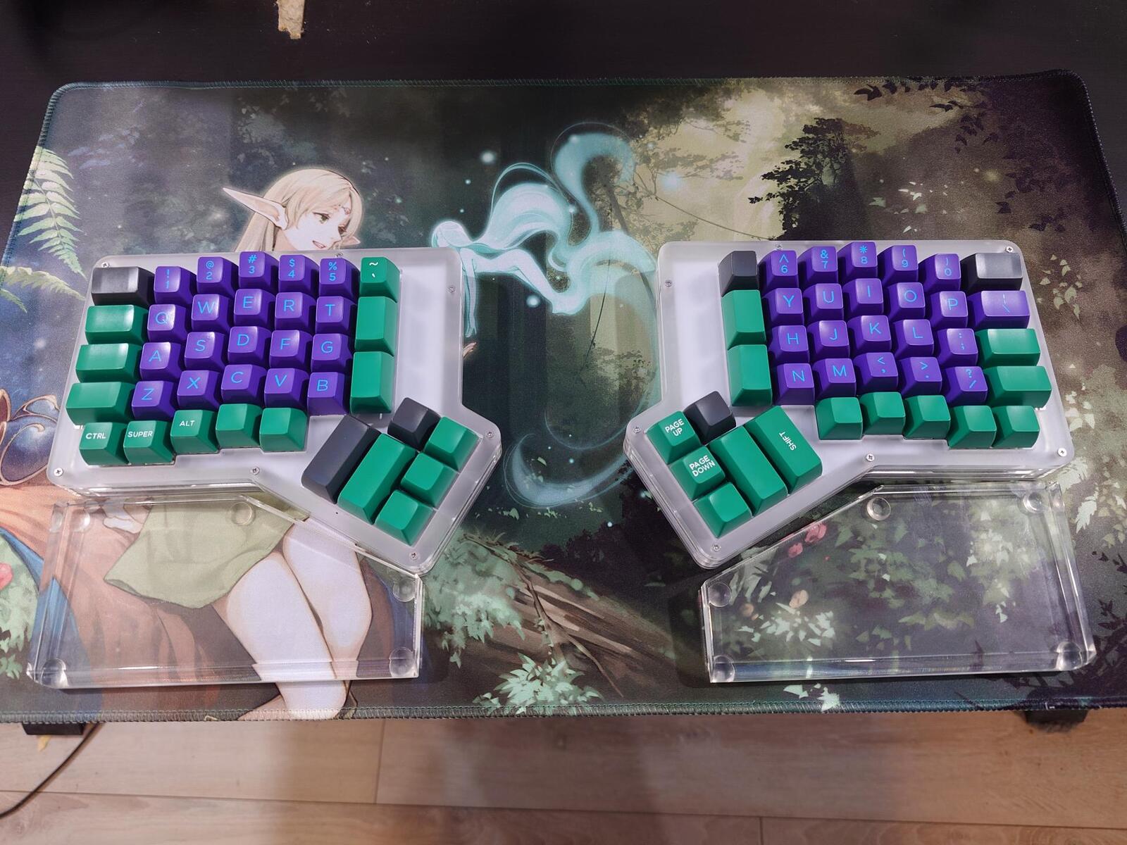 IF-Ergo Keyboard with switches and keycaps
